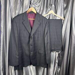 J. Victor 2 Piece Suit Mens 44R Gray Herringbone Viking-CT Pleated Pants 38x31